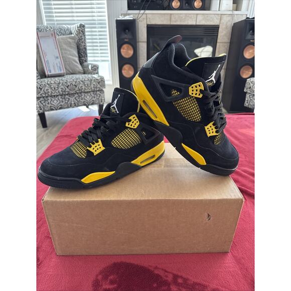 SIZE 13 Jordan Air Jordan 4 Retro Thunder Black/Yellow DH6927-017 Men\'s Sneaker main image 8